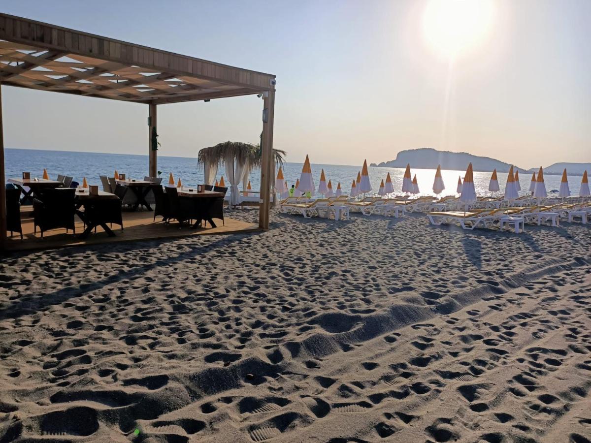 אלאניה Bora Bora Butik Hotel מראה חיצוני תמונה